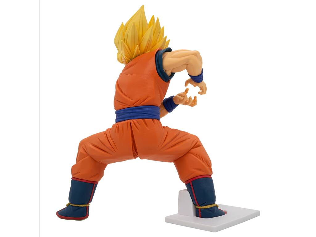 goku che carica onda energetica | grandista